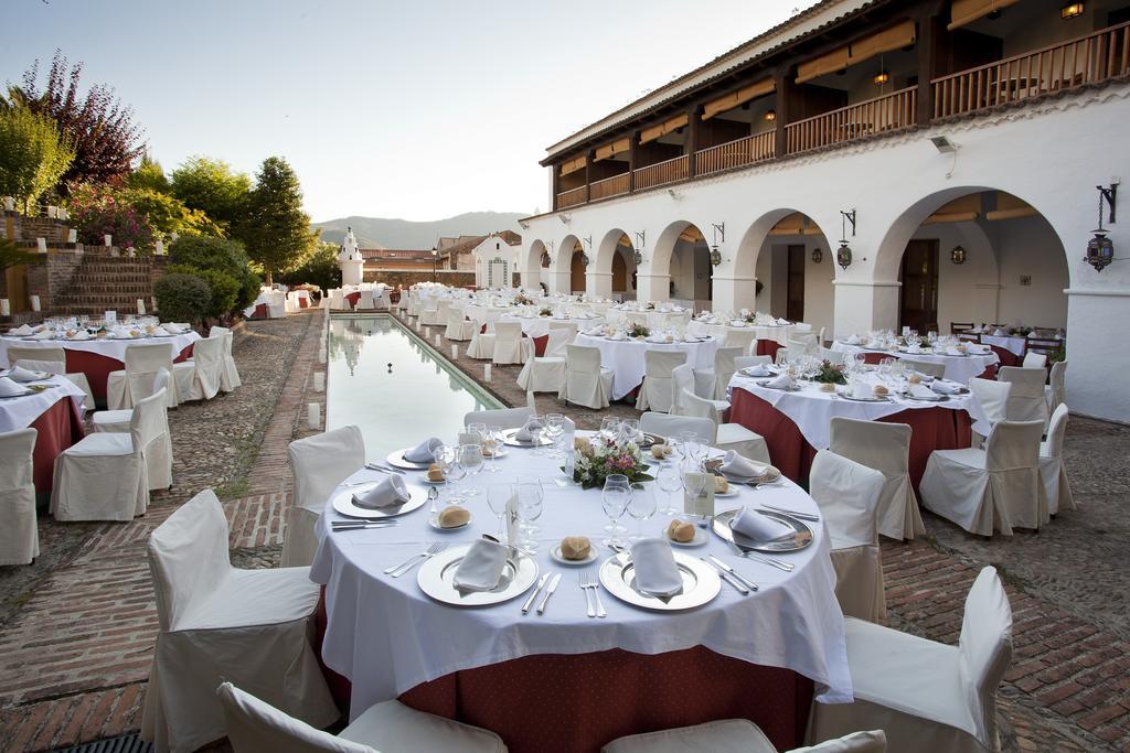 Parador De Guadalupe Exteriör bild